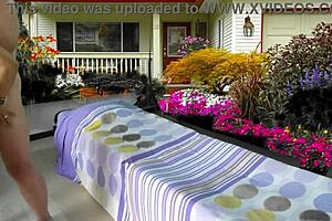 照顾宝宝的预览，用阿加巴斯和奥普尔