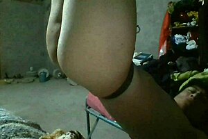 h flipping upside down while tying my wrists 😏