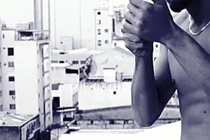 Me Chamou Para Assistir Netflix E Apagou No Meu Colo, Aproveitei Para Filmar Escondido Suas Belas Tetas, Imagina Essas Tetas Com Leite Que Delícia Vai Ser?