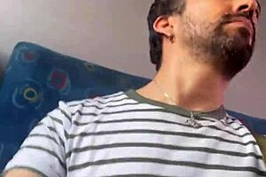 Quick Suck On The Bus With Mexican Amateur