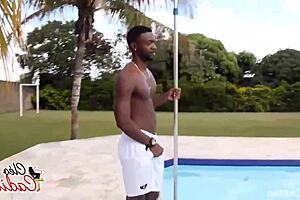 O PISCINEIRO ME DEIXOU TODA MELADA DE PORRA