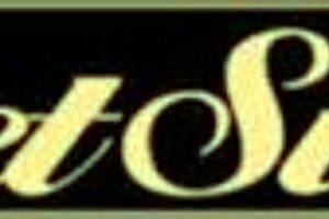 Hot cougar reagan foxx roughly fucked on the couch, spreading pussy for riding and cunilingus