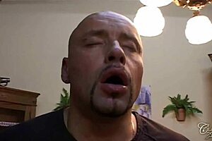 i love watchin hot babes warm up my cock with licks