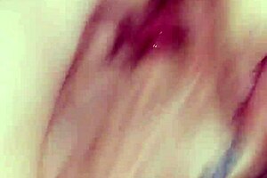 first squirting experience with extreme wet pussy