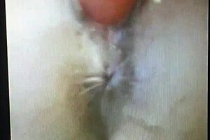 Masturbacion con dildo hasta el orgasmo!