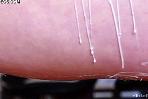 i'm fingering my cute teen tits