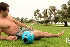 rafael stars in gay movie sucking hunk cock in fantasy blowjob scene