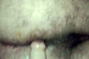 mi compa hetero queria experimentar con mi polla grande!