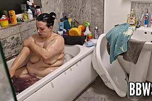 pervert spies on bbw washing giant floppy tits in bath