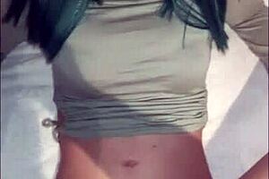 继女为了拯救家庭离婚而做任何事，包括喷水湿口交后入禁忌大鸡巴湿逼不是女儿大屁股