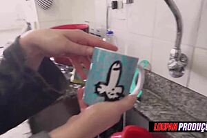 emme white toda natural dando gostoso e recebendo porra no cu