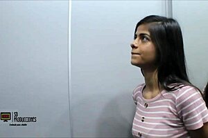 hermanastra ven y te follo el coño hasta llenarte de leche - porno en español-historia completa