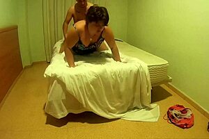 Amateur couple enjoys anal and ass worship in fetish film