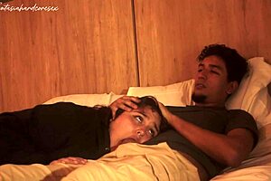 mi hermanastra deja meter mi pene en su boca y casi nos descubren nuestros padres