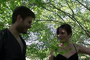 Outdoor sex with an older and horny French woman