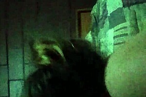 清晨醒来与妻子性交，感受她的逼包裹我的鸡巴