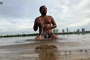 big boy pleasing you hard