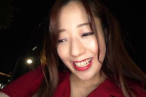 Tall Asian wife Asumi Kanna in group sucking session