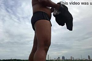 big boy pleasing you hard