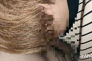 japanese amateur couple does outdoor blowjob and handjob 😘