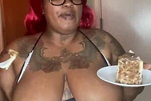 Mean teacher hazelnut might be nice to student hazelnutxxx 😏