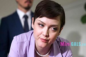 Small size seduction blooms in office romance setting