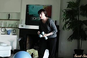 Feeling The Intense Passion As Bootylicious Stepmom Gets Bent Over For Blowjob And Screwing In Bedroom