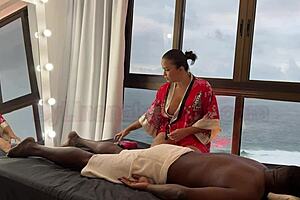 massagista asiática lina nakamura gives relaxing massage to big black cock, but he can't resist creampie in latina pussy