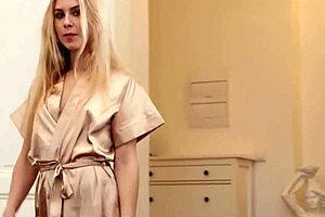 Alecia Fox Gives Tender TOUCH and BLOWJOB!