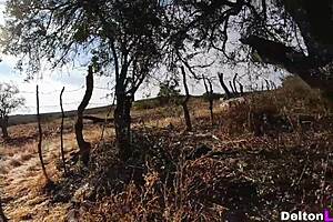 I luv this big ass girl fuckin' outdoors