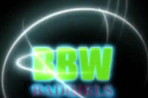 Amateur bbw milf delivers arousing handjob for cumshot