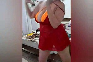 stellastillsp, is this your sensual dance in lingerie?