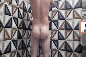 Largado e pelado explores gay femdom fetish fucking