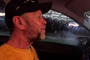 aprendendo a me preparar em público na praia grande, quem vai me dar o cu?