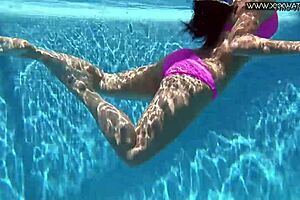 Hot Russian Jessica Lincoln Strips Bikini for Tight Shaved Shower on Beach