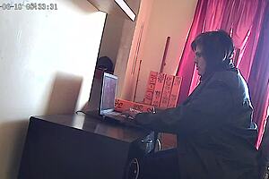 office sex sucking boss's monster cock 😏