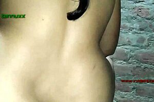 Massage therapist seduces Indian bhabhi and gives her hardcore pussy fucking