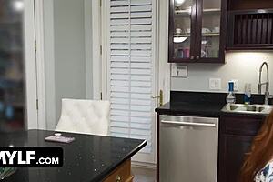 Loud cheating wife Erin Everheart screams as BBC destroys her pussy