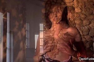 taylor vixen in pure glam solo session