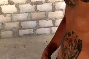 Tipper Encantado Con Mi Mujer Me Complace Sin Saber