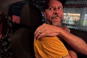 aprendendo a me preparar em público na praia grande, quem vai me dar o cu?