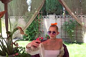 Skinny young 18+ babe meets guy online for anal sex!