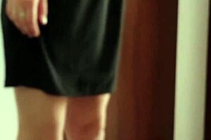 spying a stranger fucking a mature amateur to orgasm