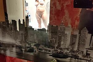 Watch my girlfriend get caught