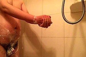 Matt Maks Self Washing Show