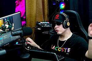 Ruan shows cock to Lary Cubas in shack