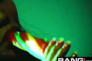 Check out the best of Asian hottie London Keys here