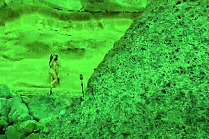 Beach HANDJOB during my exhib trip, I FIND two girls FLASHED in the parking lot