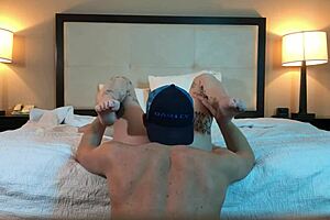 Hot Tatted Petite Beauty Licks Pussy Deeply