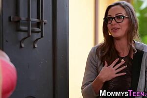 Beautiful British MILF and her teen stepdaughter in hot scissoring action
